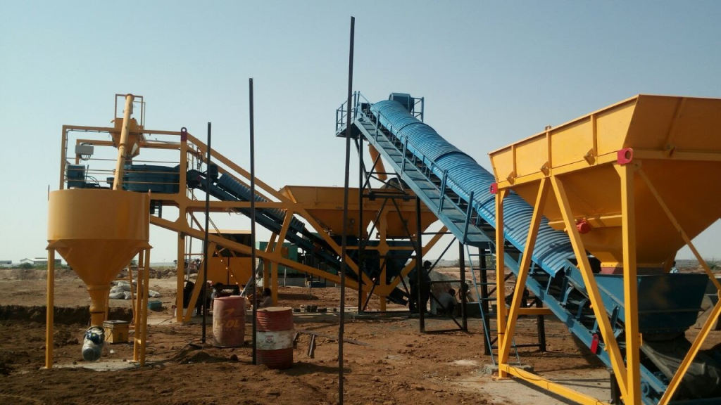 Cement Silo vs Hopper Feeding System in RMC Plant